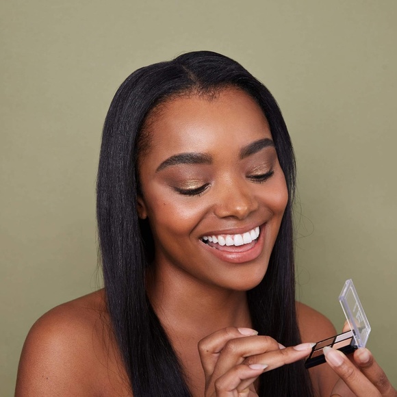 Chella - Mini la vie Neutral Eyeshadow Palette | NWT - Picture 5 of 8